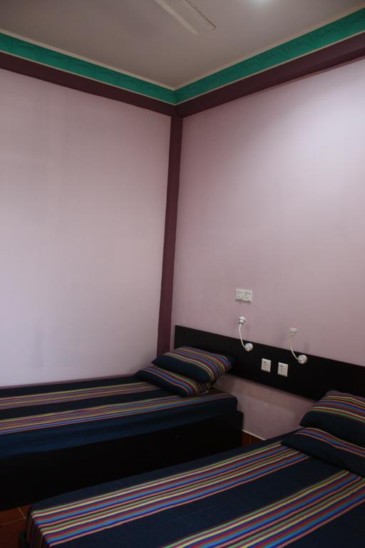 نايفارو Aqua Inn المظهر الخارجي الصورة